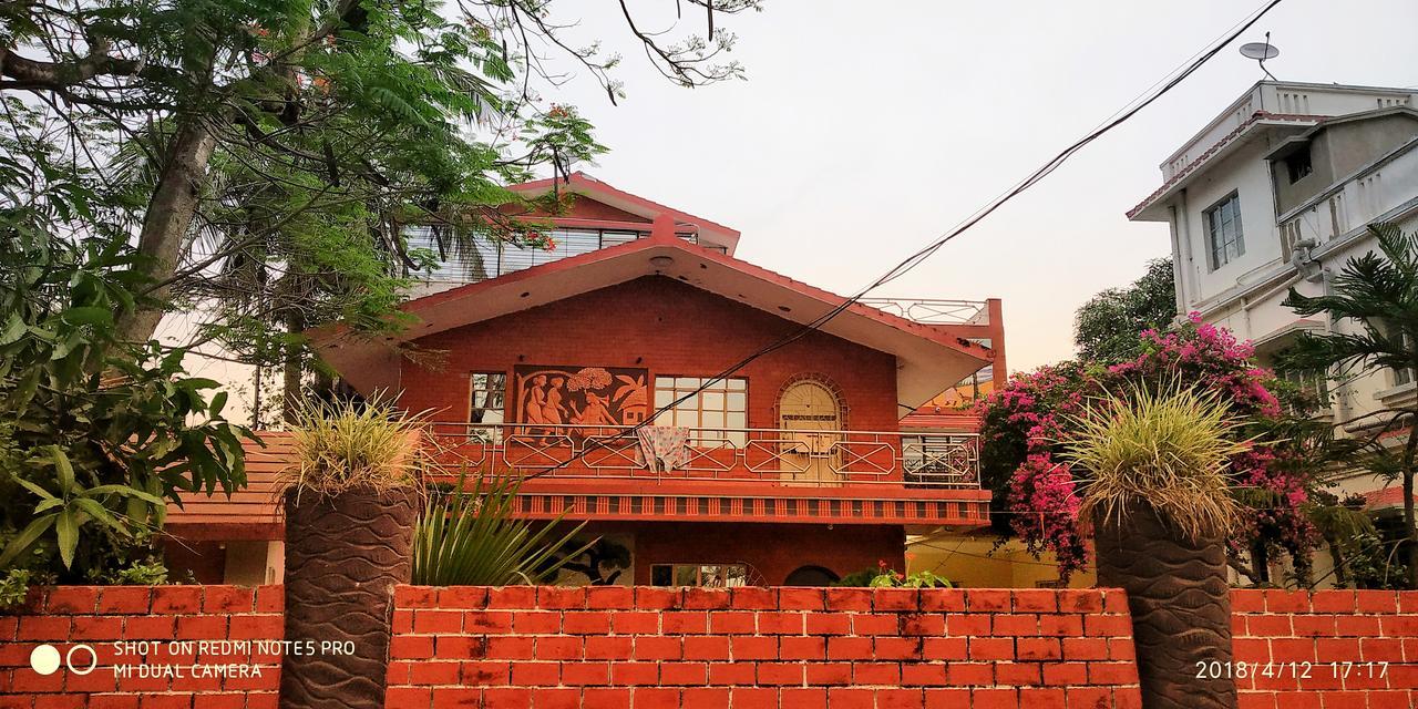 Swapnonir Hotel Shanti Niketan Luaran gambar