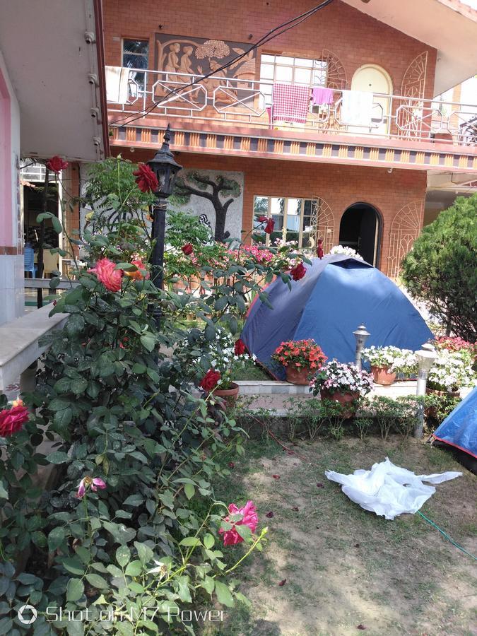 Swapnonir Hotel Shanti Niketan Luaran gambar