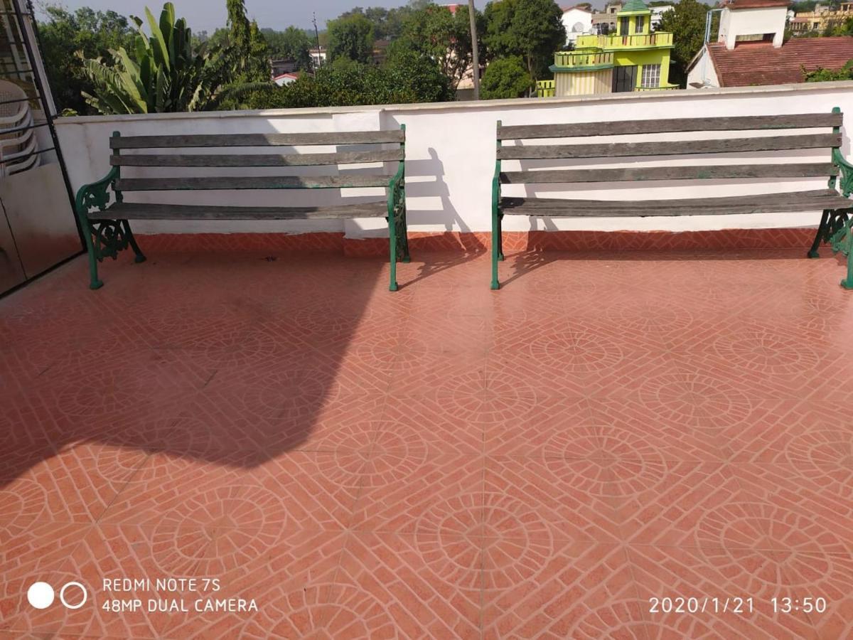 Swapnonir Hotel Shanti Niketan Luaran gambar