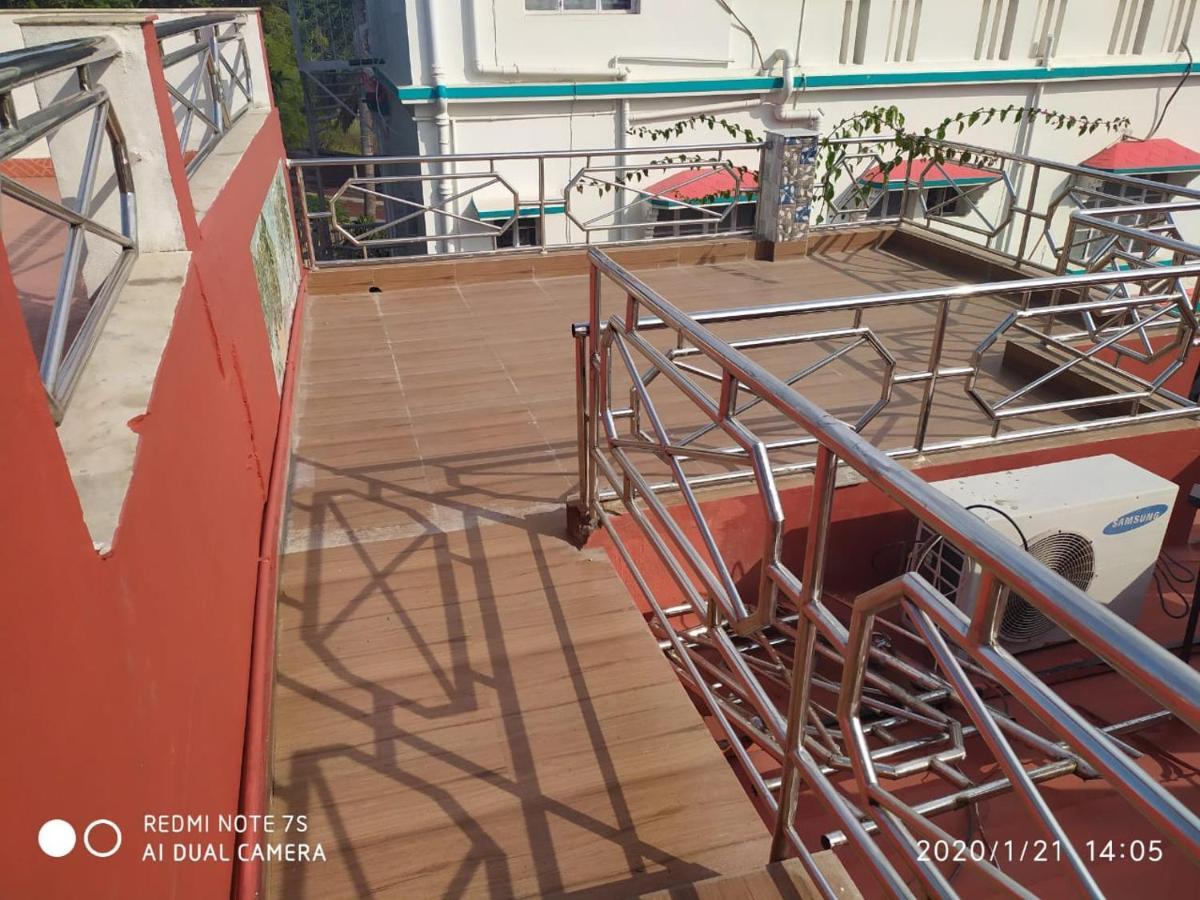 Swapnonir Hotel Shanti Niketan Luaran gambar
