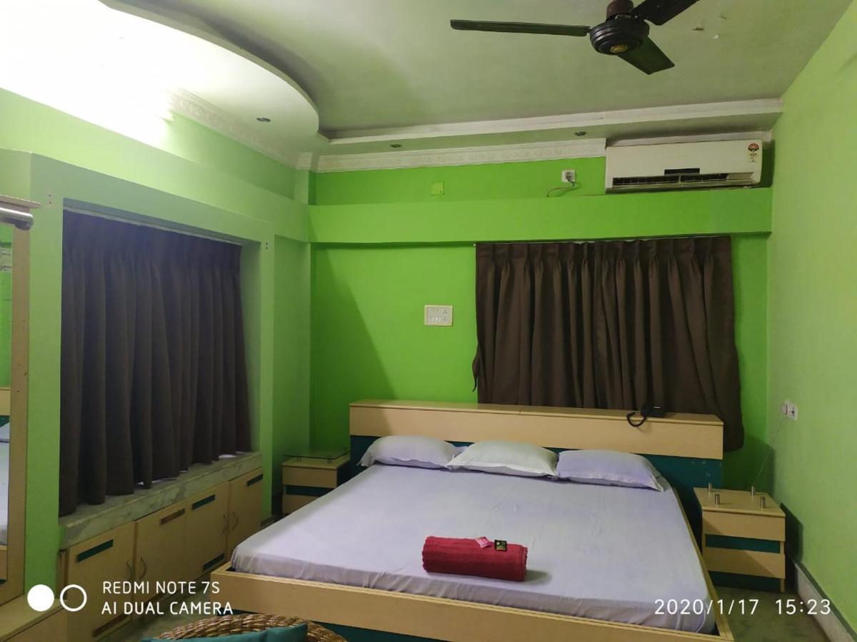 Swapnonir Hotel Shanti Niketan Luaran gambar