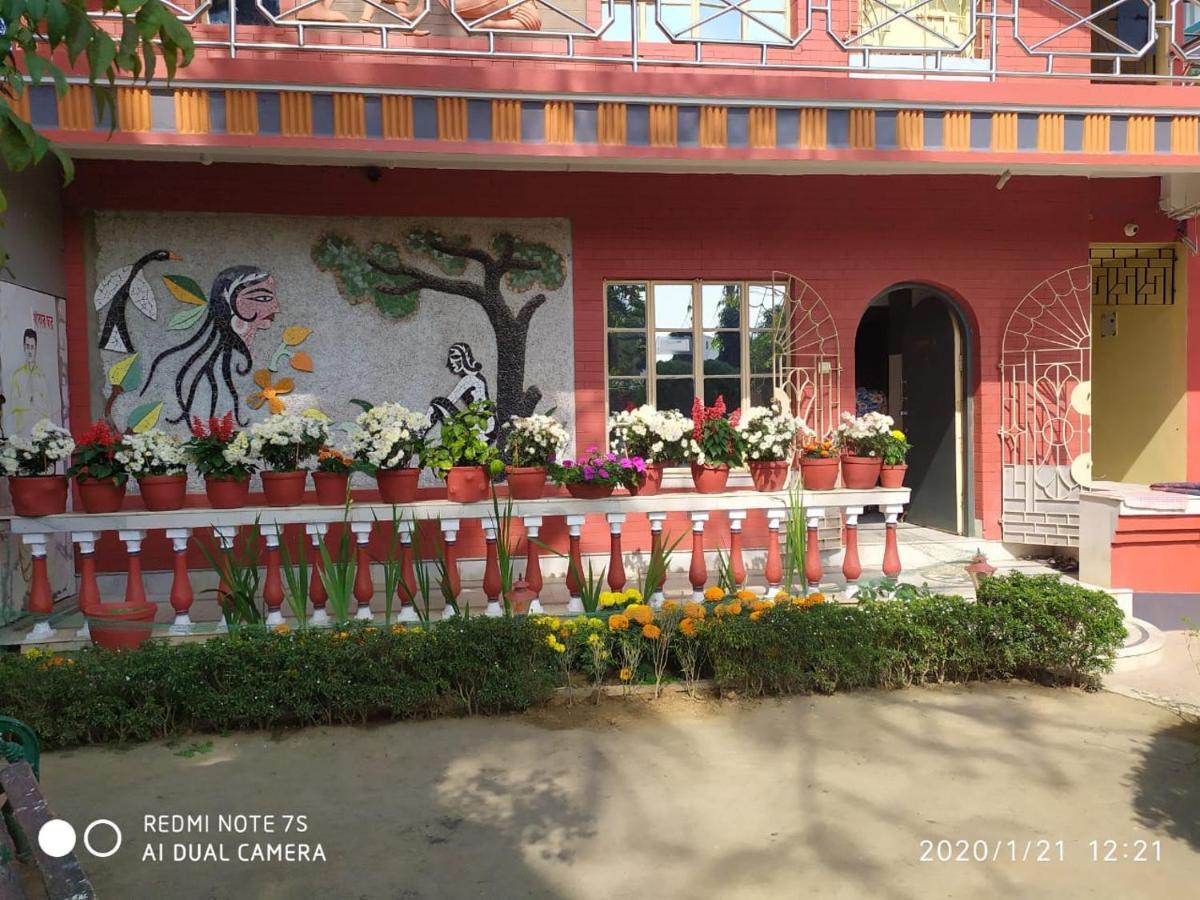 Swapnonir Hotel Shanti Niketan Luaran gambar